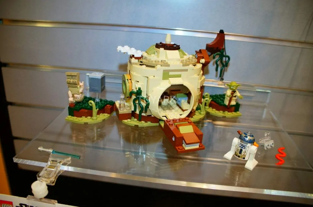 LEGO_Star_Wars_Yoda_Hut