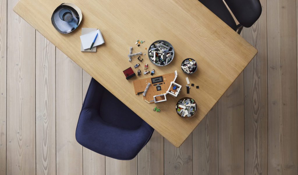 LEGO Ideas 21328 Seinfeld 32
