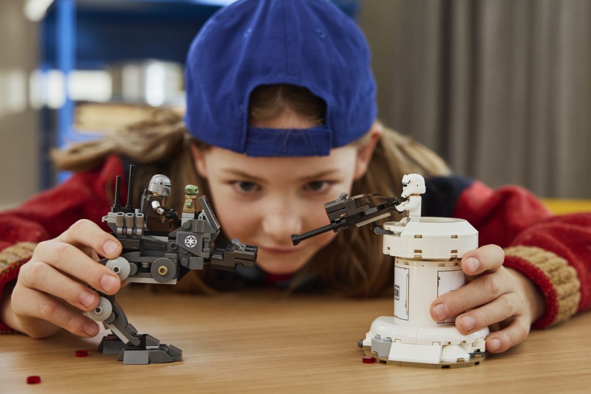 LEGO Star Wars 75444 AT RT Angriff 4 1200x800