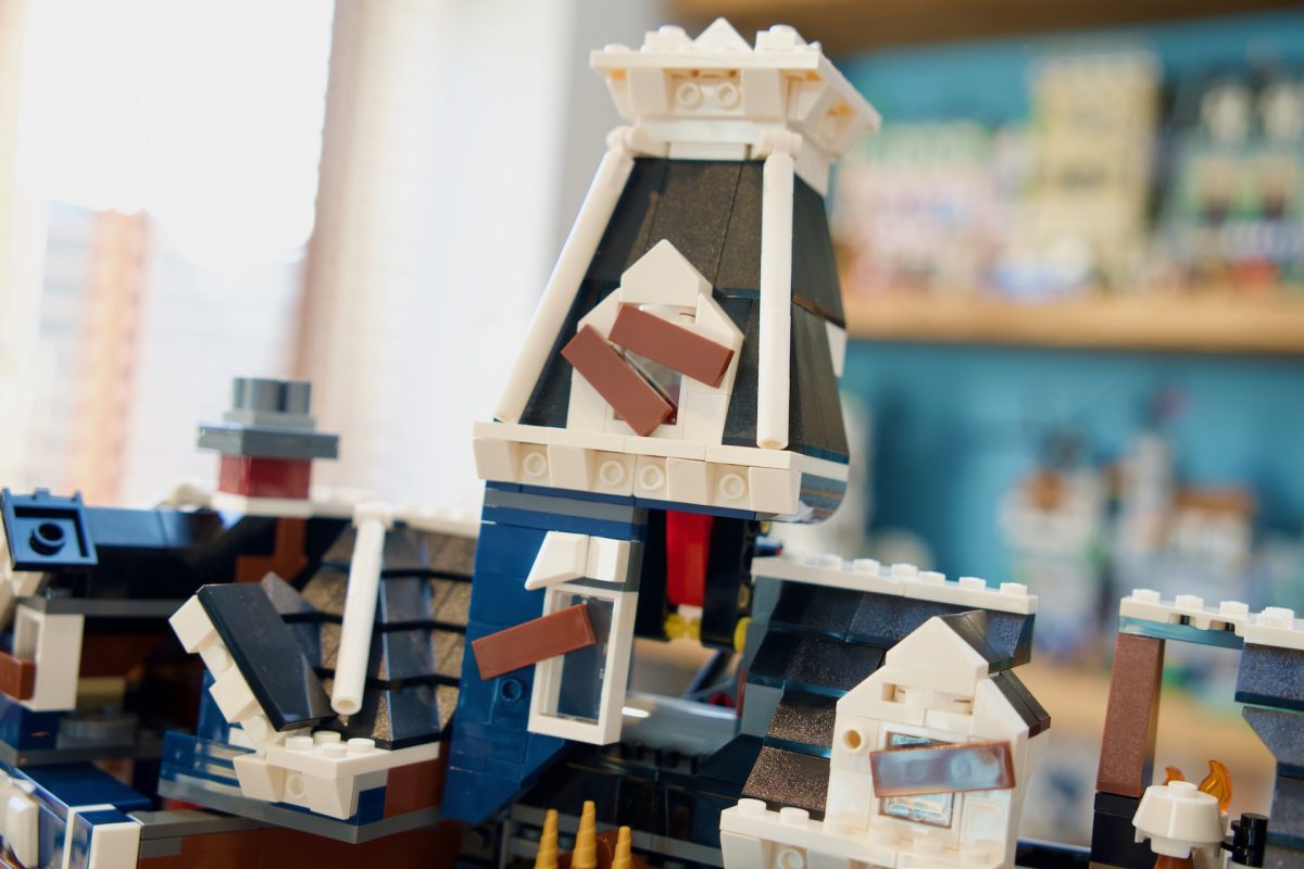 Iconos LEGO 11370 Stranger Things Reseña de Creel House 15 1200x800