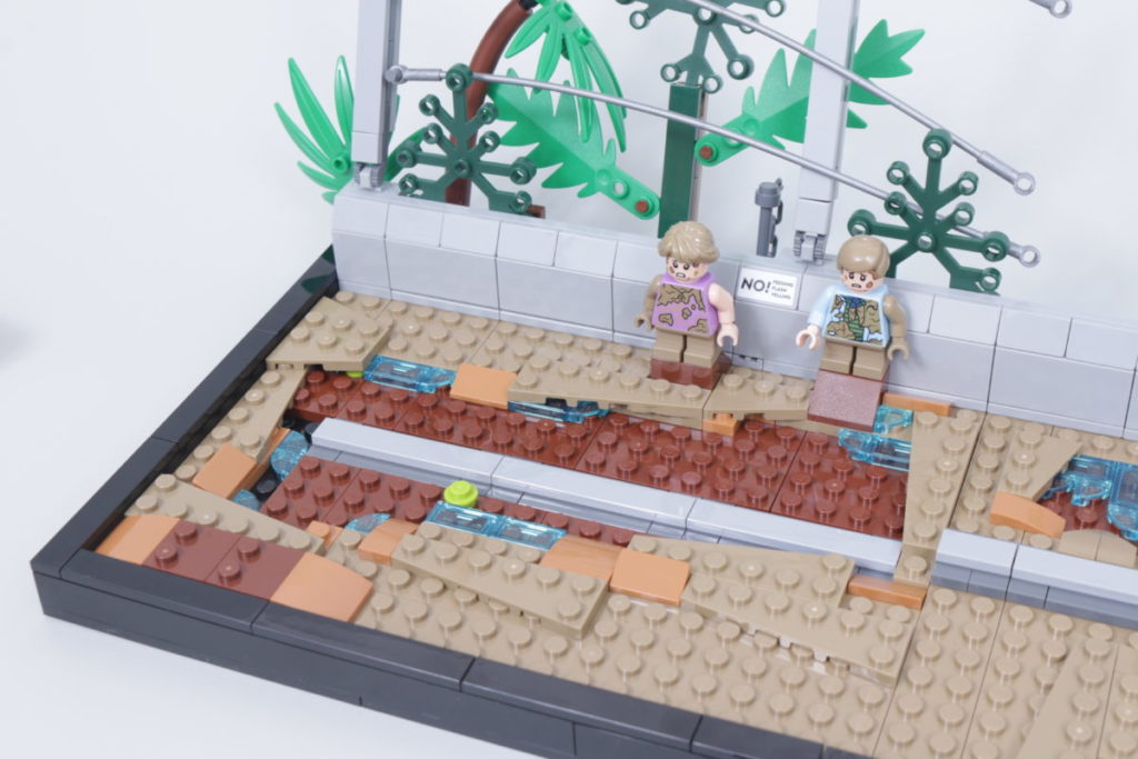 LEGO Jurassic Park 76956 T. rex-flugten anmeldelse 23 1024x683