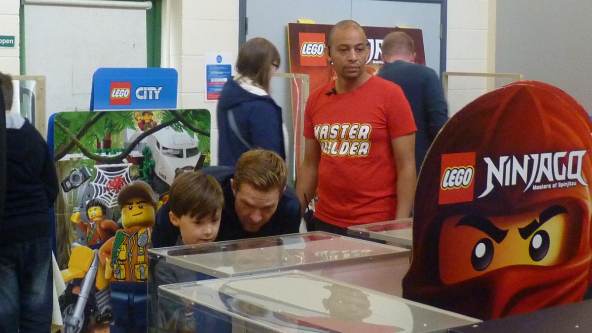 How to build the perfect LEGO event from 10 years of experience
