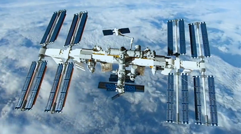 LEGO Ideas 21321 International Space Station goes into space