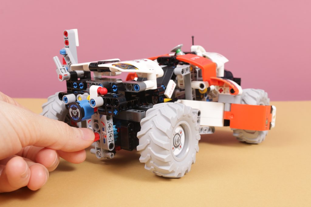 LEGO Technic 42178 Surface Space Loader review - Brick Fanatics