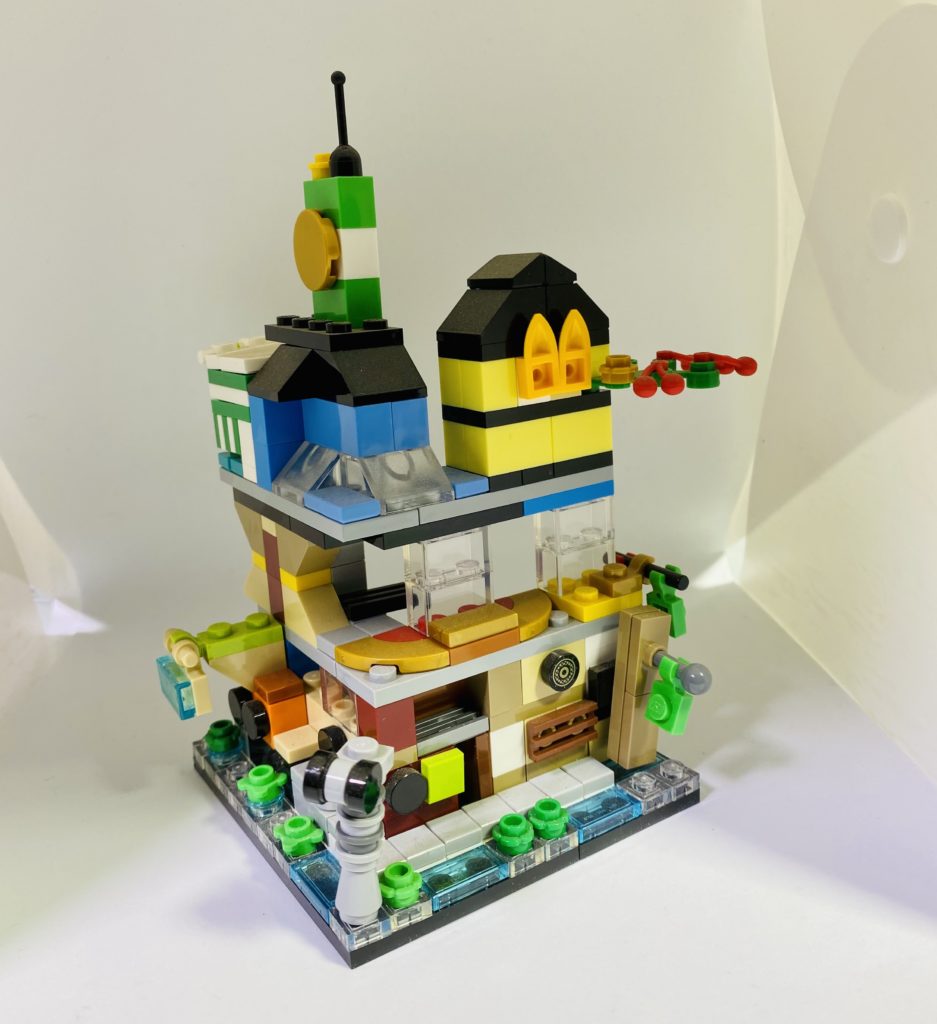 Emma Kennedy LEGO micro 70620 NINJAGO City