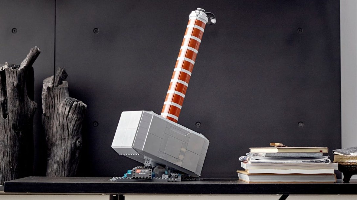Five more Marvel props that need to be recreated in LEGO bricks
