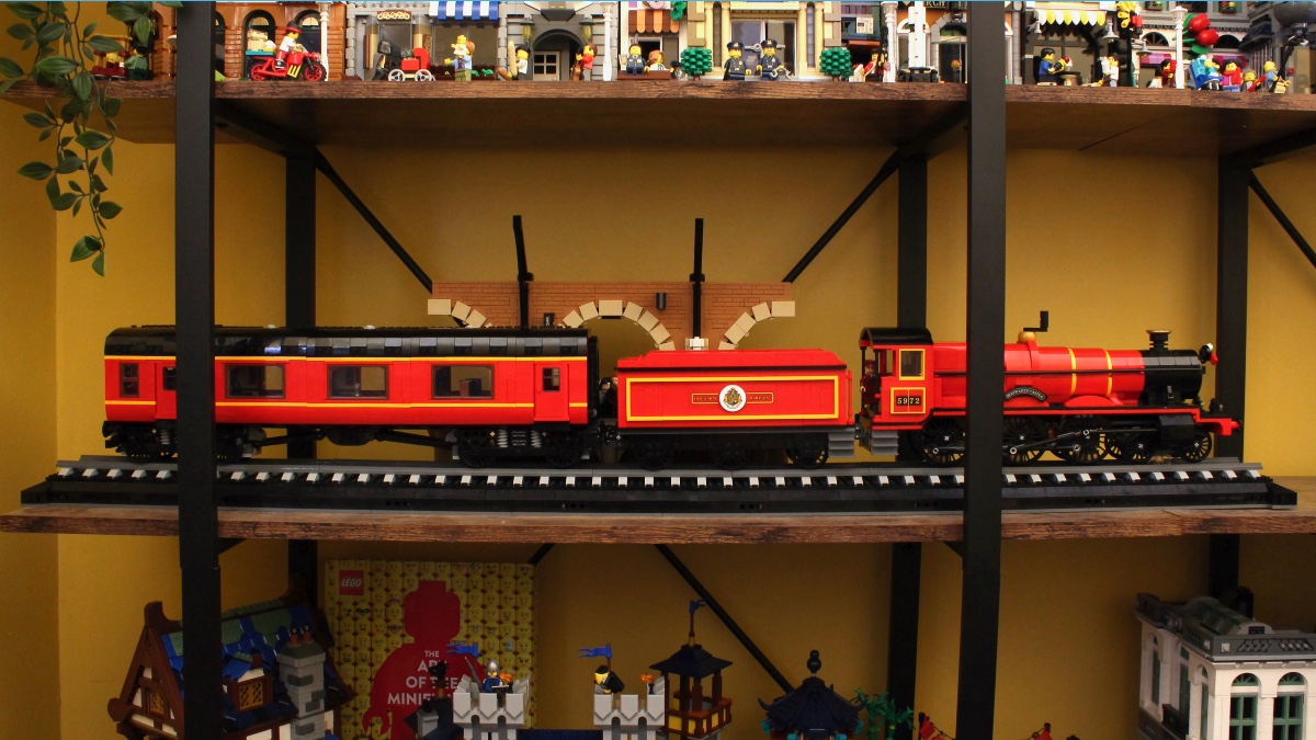Ranking every LEGO Harry Potter Hogwarts Express model 