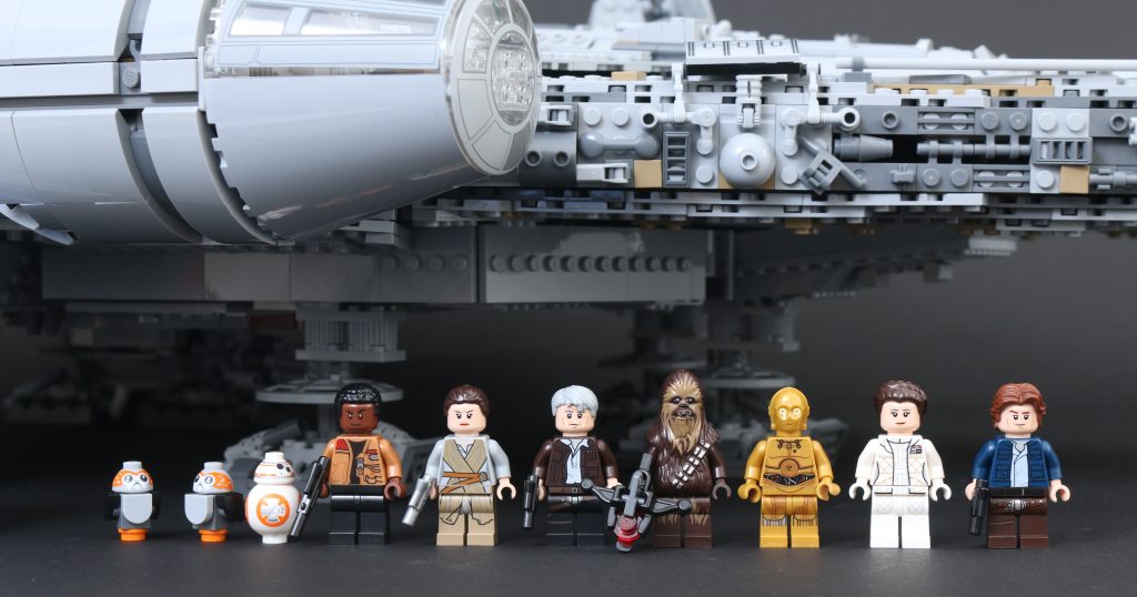LEGO Star Wars 75192 UCS Ultimate Collectors Series Millennium Falcon review 63 1024x538