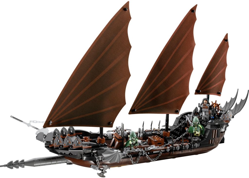 LEGO Il Signore degli Anelli 79008 Nave pirata in agguato - Vista laterale 1024x734