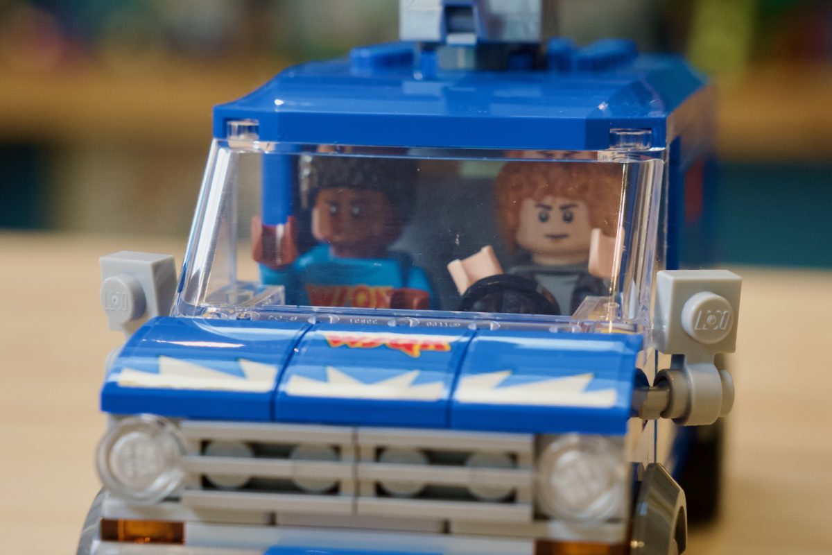 Iconos LEGO 11370 Stranger Things Reseña de Creel House 44 1200x800