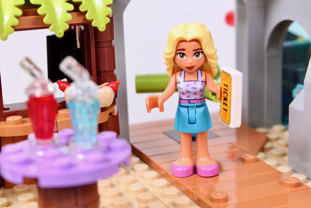 LEGO Friends 41737 Beach Amusement Park review 7 1024x683