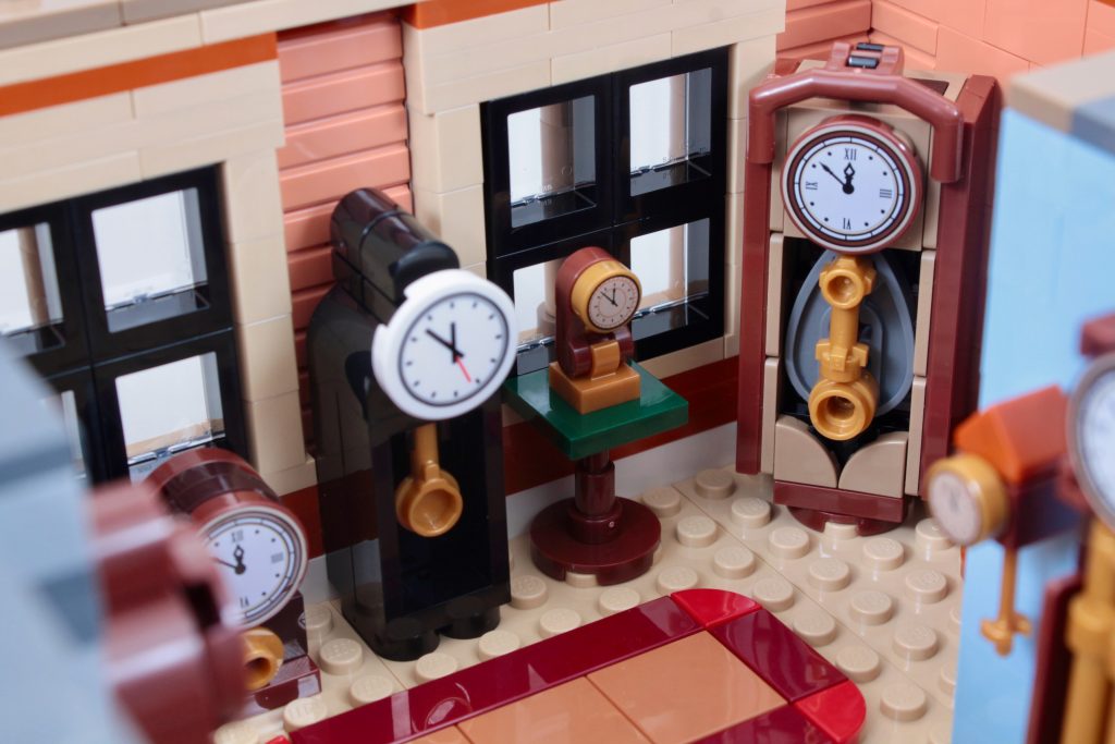 Reseña del LEGO Icons 10350 Tudor Corner 37 (1024 x 683)
