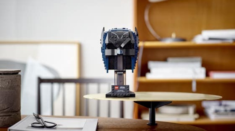 Guarda le immagini ufficiali per 76238 Batman cappuccio