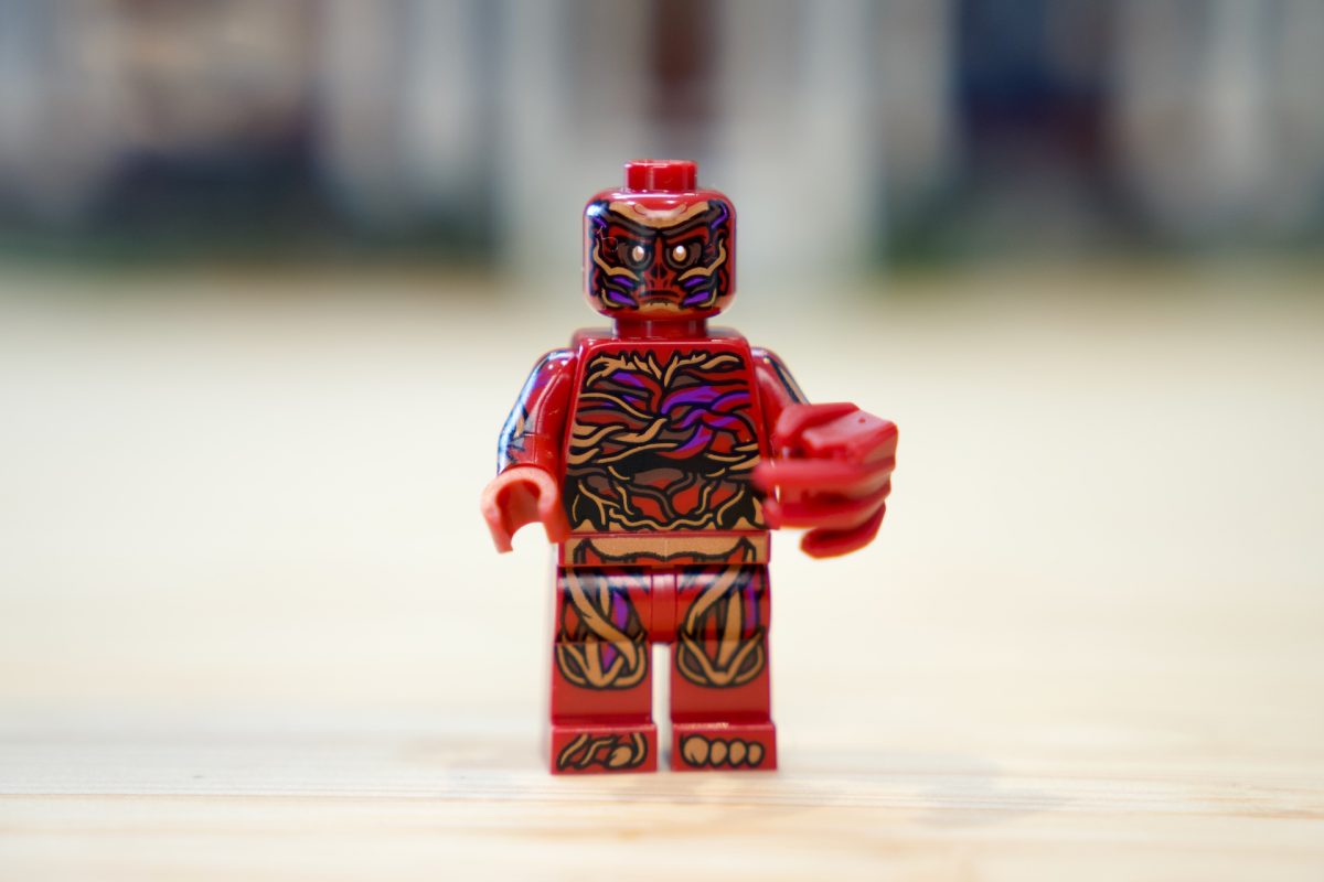 Iconos LEGO 11370 Stranger Things Reseña de Creel House 47 1200x800