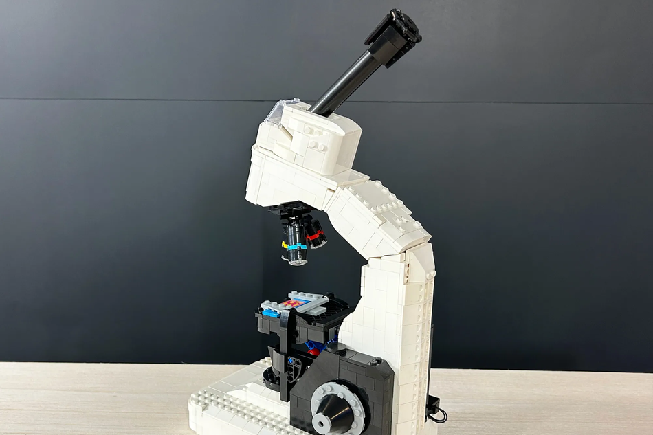 LEGO Ideas LEGO Microscope 1