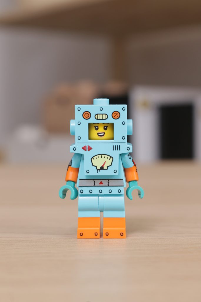 Análisis de las minifiguras LEGO 71034 Serie 23 (35, 683 x 1024)
