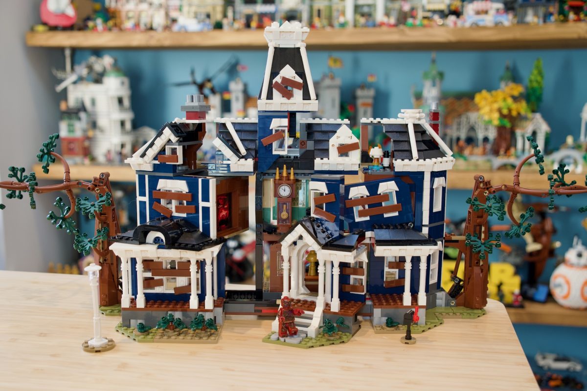 Iconos LEGO 11370 Stranger Things Reseña de Creel House 6 1200x800