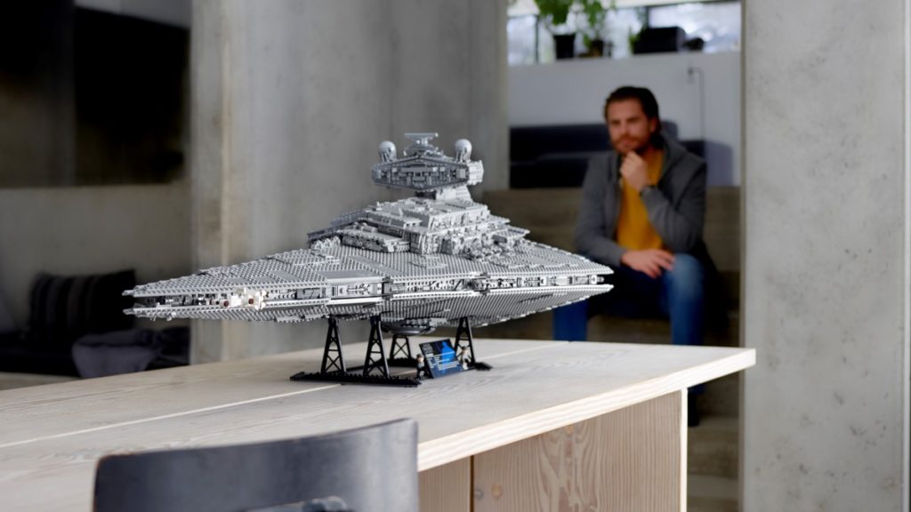 LEGO Star Wars 75252 Imperial Star Destroyer featured 1024x576
