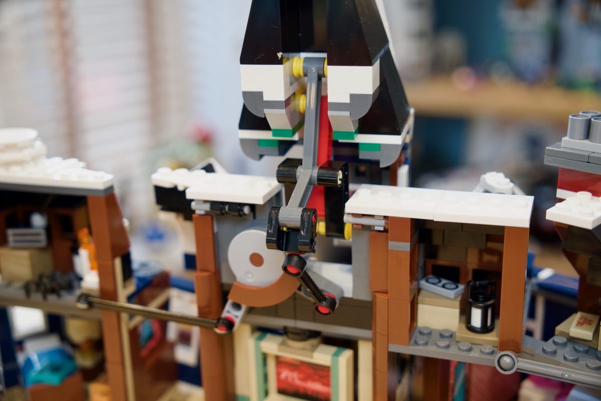 Iconos LEGO 11370 Stranger Things Reseña de Creel House 28 1200x800