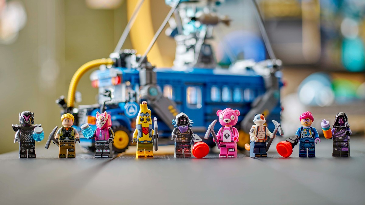 Closer look at LEGO Fortnite minifigure debuted early at Gamescom