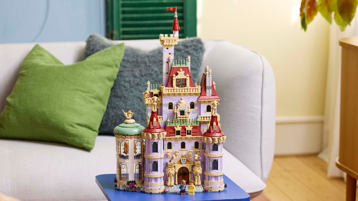 LEGO Disney Das Schloss von Die Schöne und das Biest bringt Spaß in funktionale