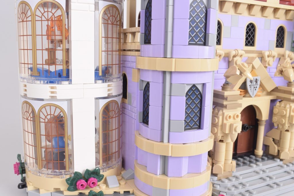LEGO Disney 43263 Skønheden og Udyret Slot anmeldelse 24 1024x683