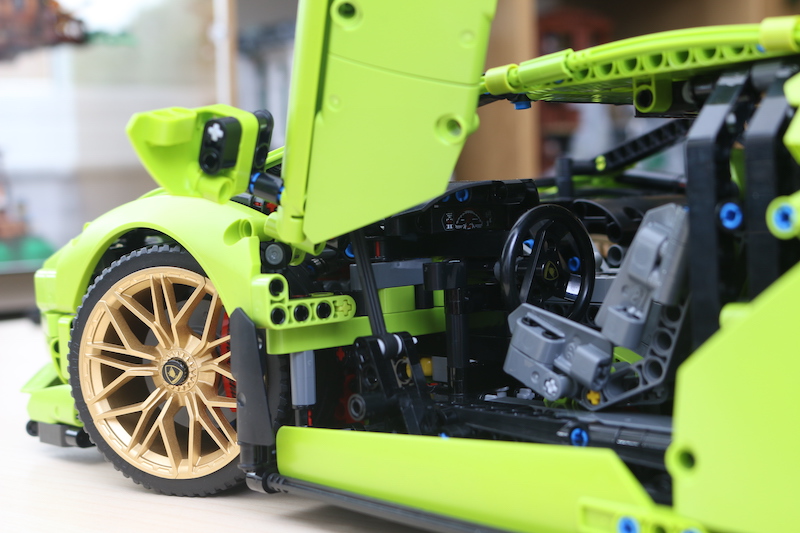 LEGO Technic 42115 Lamborghini Sian FKP 37 review 87
