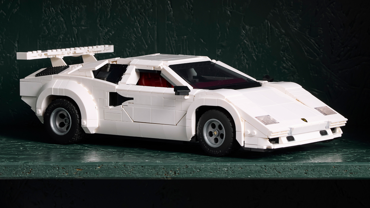 LEGO Icons 10337 Lamborghini Countach 5000 Quattrovalvole revealed