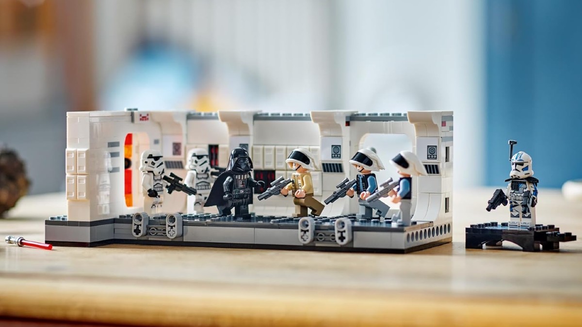 Eight of the best new LEGO minifigures available from March 1