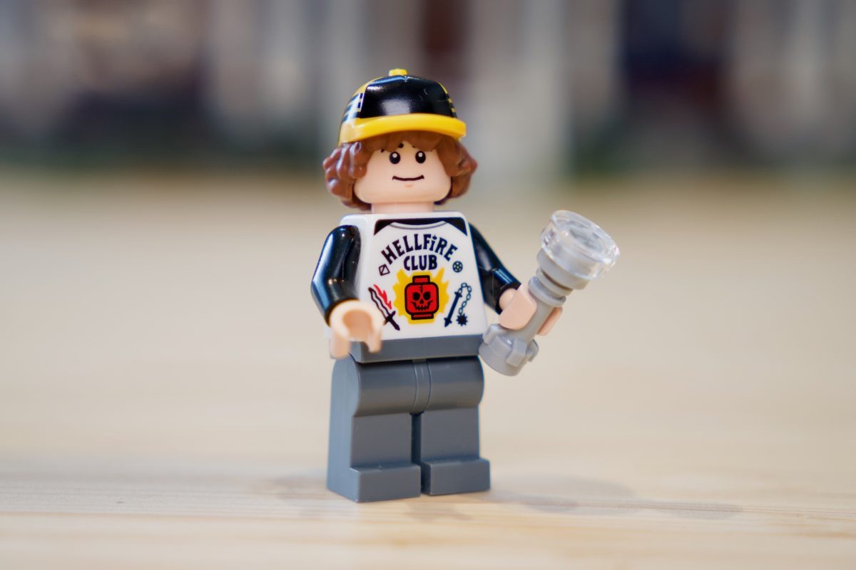 Iconos LEGO 11370 Stranger Things Reseña de Creel House 60 1200x800
