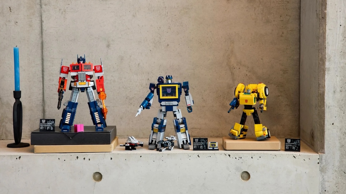 LEGO Soundwave social media video teases two more Transformers
