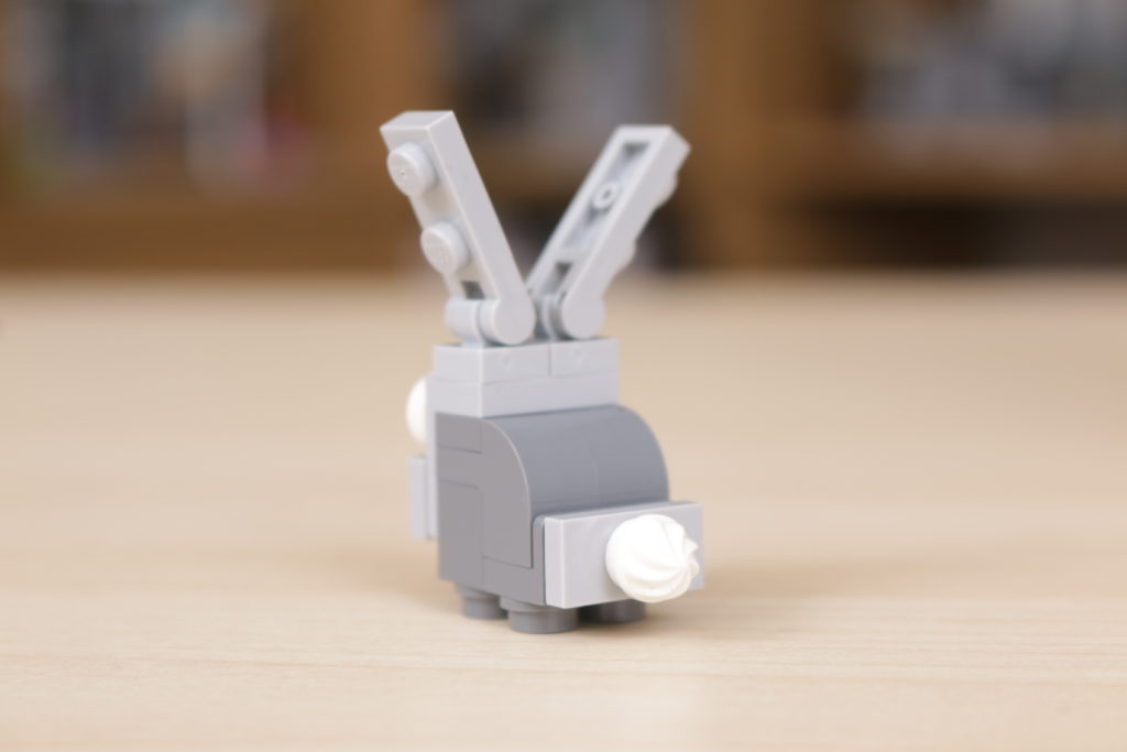 LEGO 40449 Easter Bunnys Carrot House GWP review 11