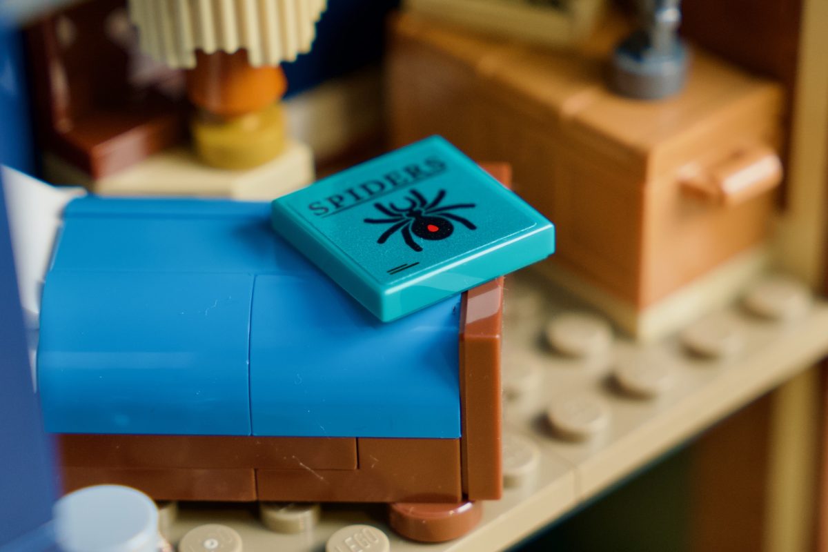 Iconos LEGO 11370 Stranger Things Reseña de Creel House 96 1200x800