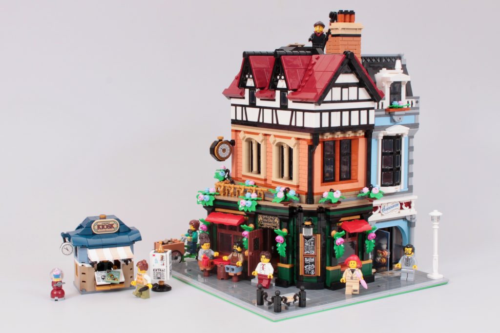 Análisis del quiosco de esquina LEGO Icons 40757 (1024 x 683)
