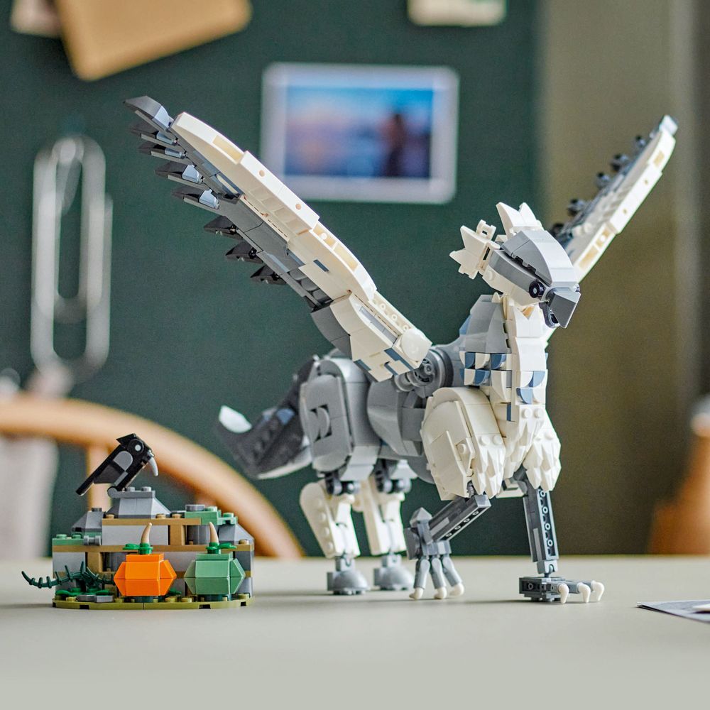 LEGO Harry Potter 76427 Buckbeak 3