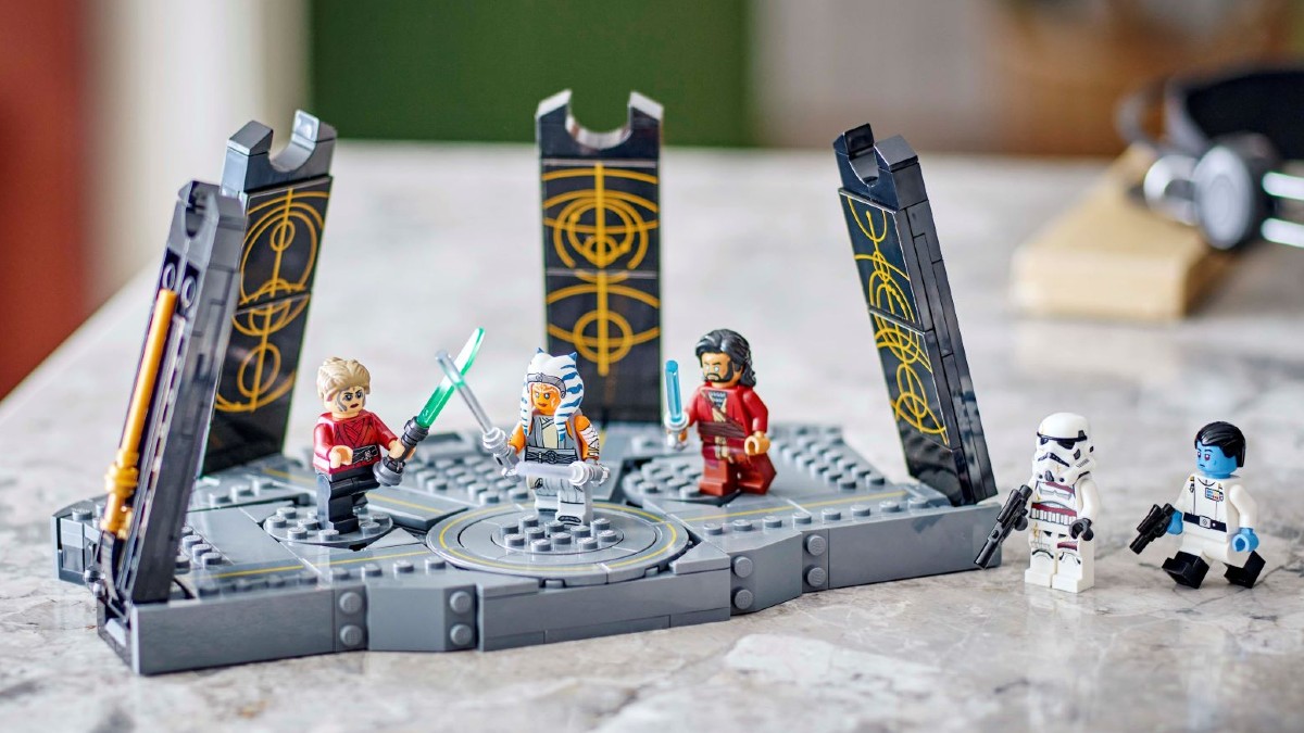 Star Wars: L'attore Ahsoka crea i LEGO Star Wars da collezione