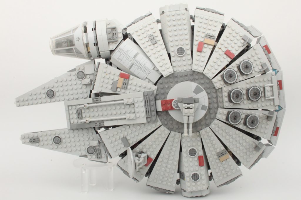 7965 Millennium Falcon wiederaufgeBauen 1 1024x683