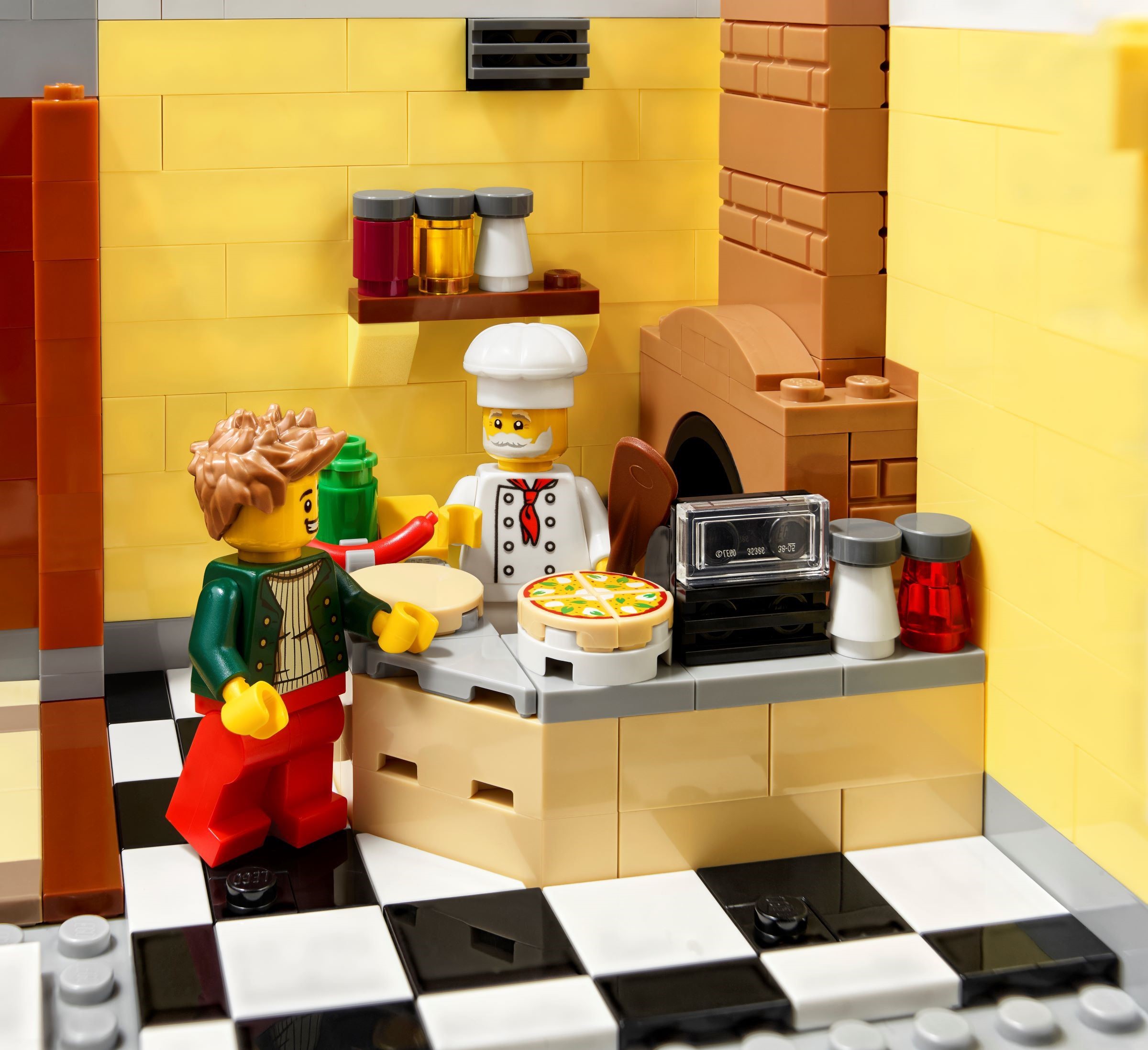LEGO Icons 10312 Jazz Club could have been a lot darker