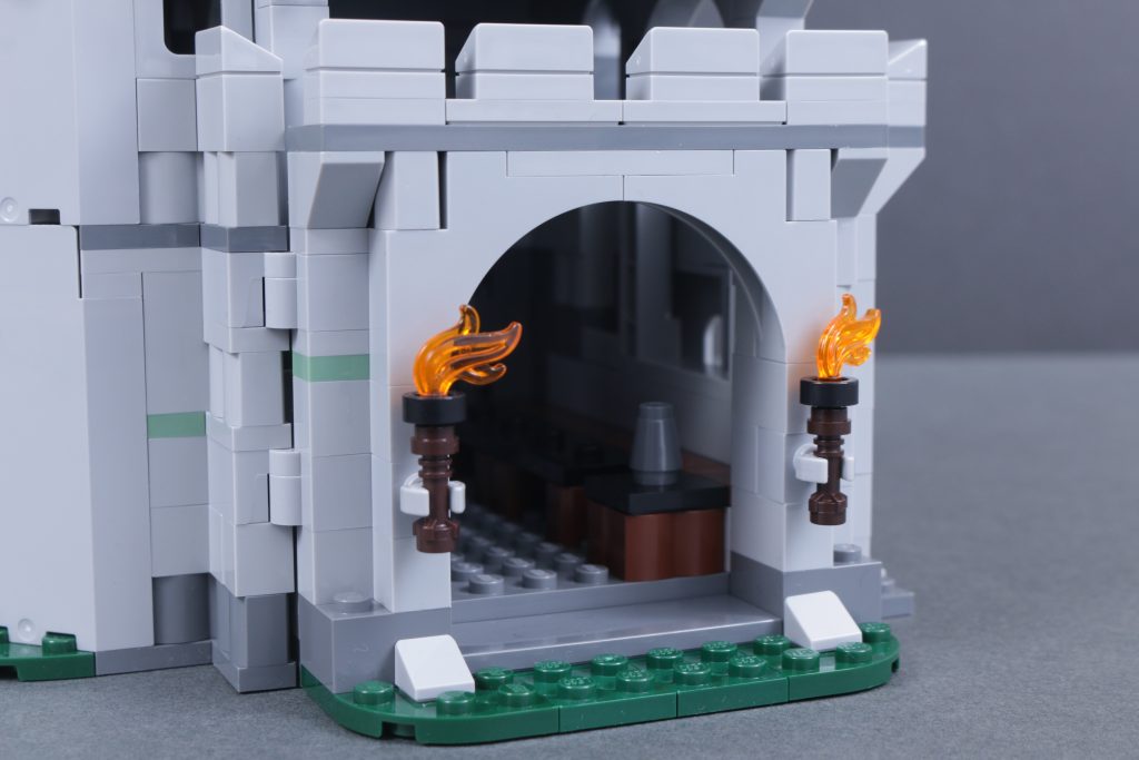 LEGO Harry Potter 76447 Castillo de Hogwarts Lecciones de vuelo Conversión de castillo LEGO 15 1024x683