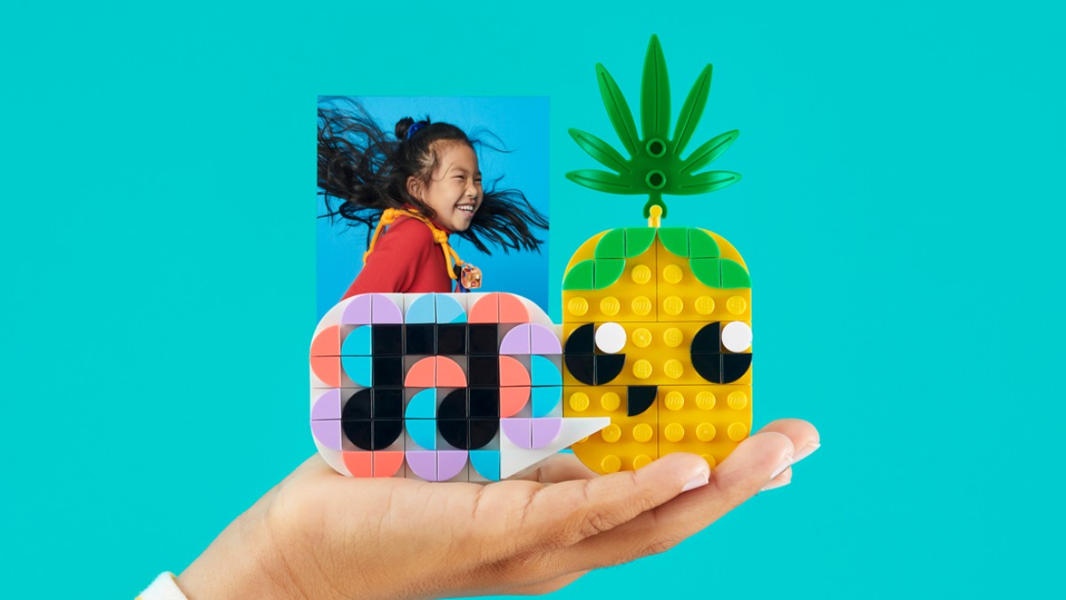 Free LEGO DOTS polybag available now to VIP members