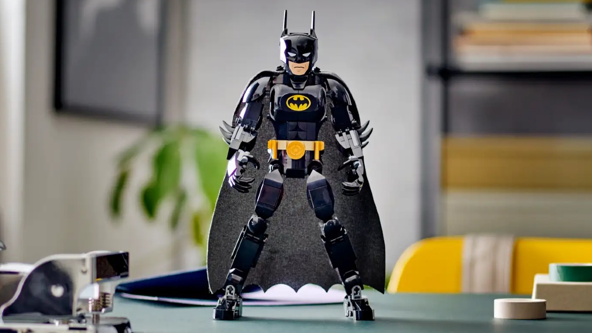 New LEGO DC 76259 Batman Construction Figure out now