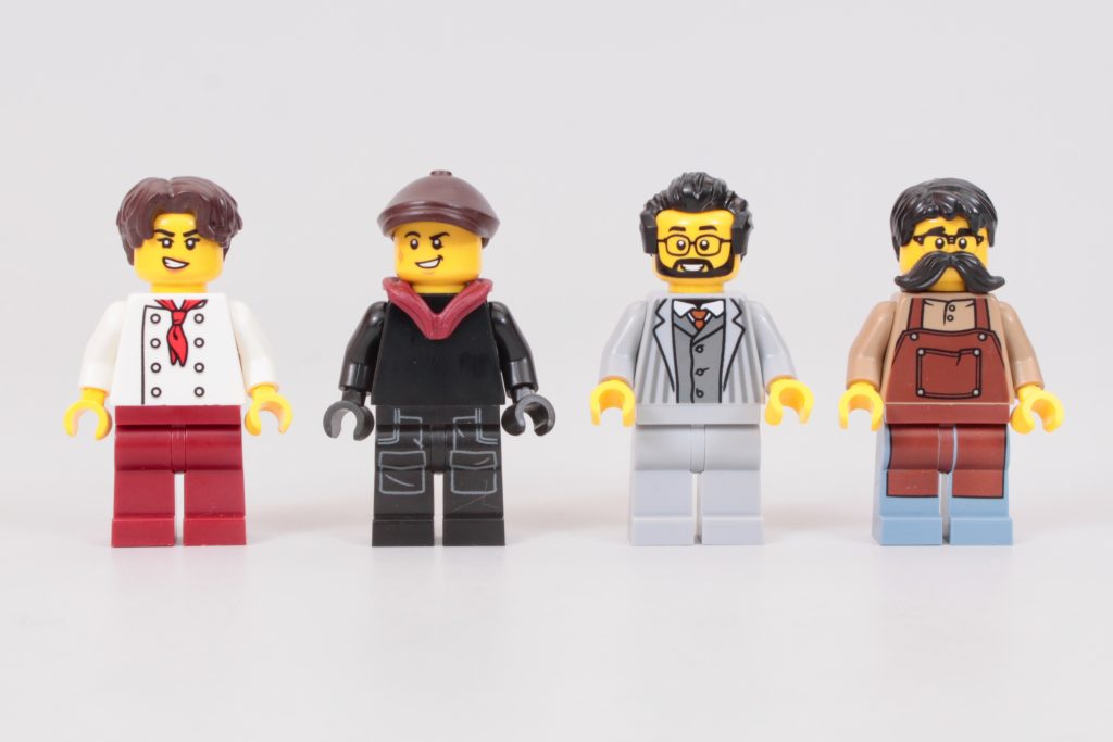 Reseña del LEGO Icons 10350 Tudor Corner 51 (1024 x 683)