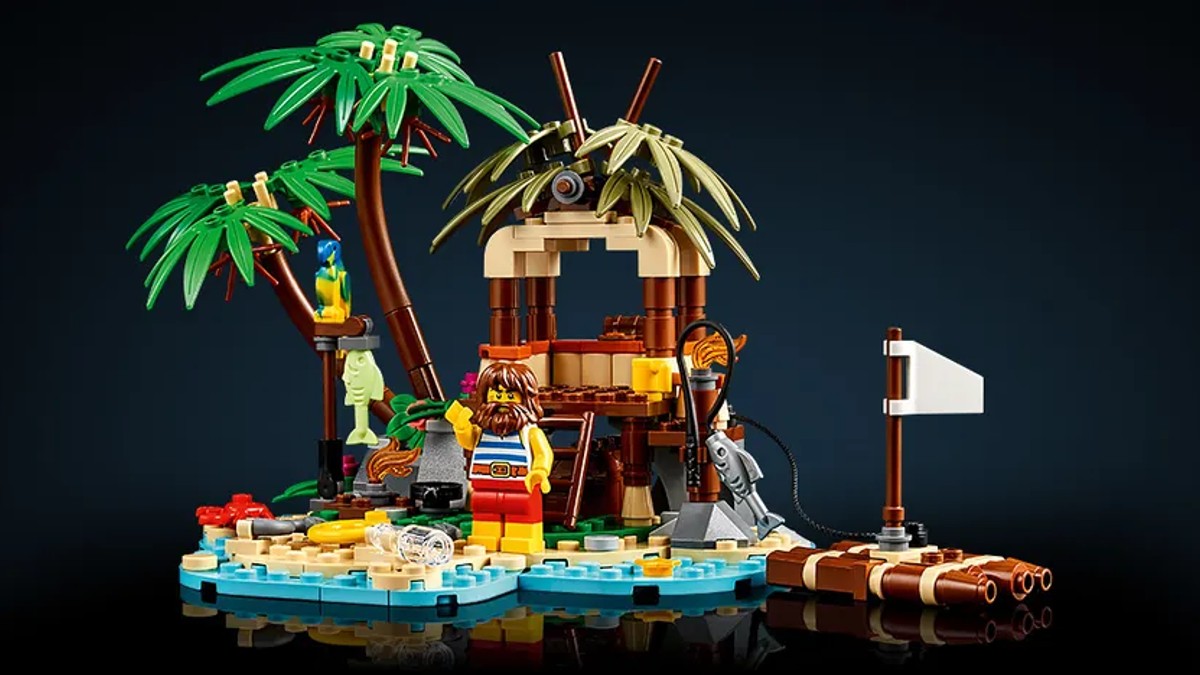 October gifts with purchase are running out on LEGO.com