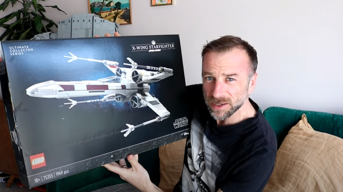 WATCH: LEGO Star Wars 75355 X-Wing Starfighter unboxing