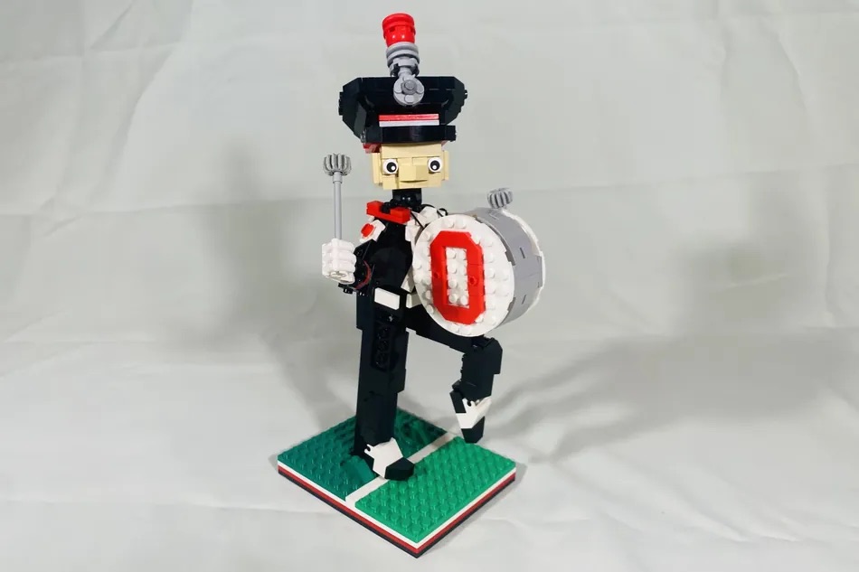 LEGO Ideas Ohio State University Marching Band 6