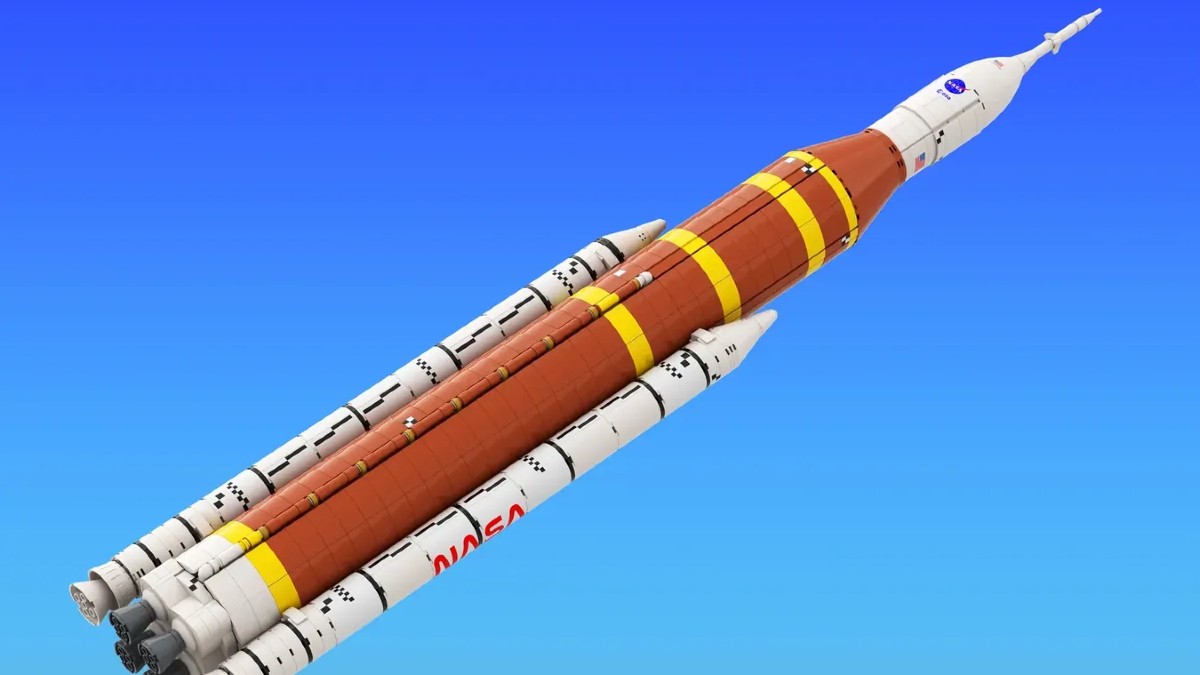 NASA's Space Launch Systems blasts into LEGO Ideas round again