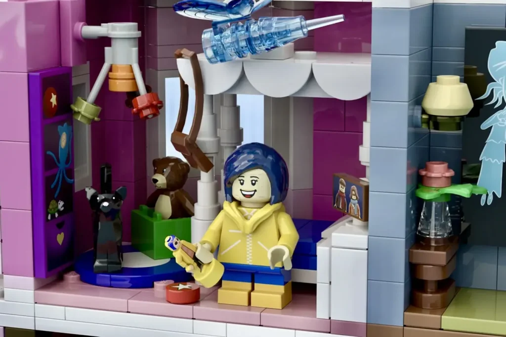 LEGO Ideas Coraline Pink Palace Daniel Bradleyy erste 2025 Rezension 5 1024x683