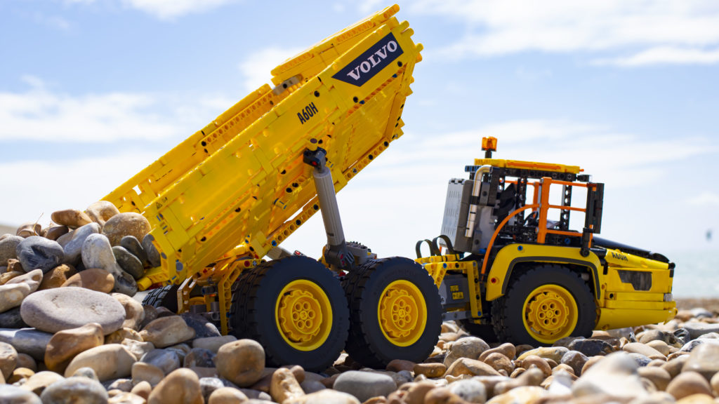 dumping from side 1024x576