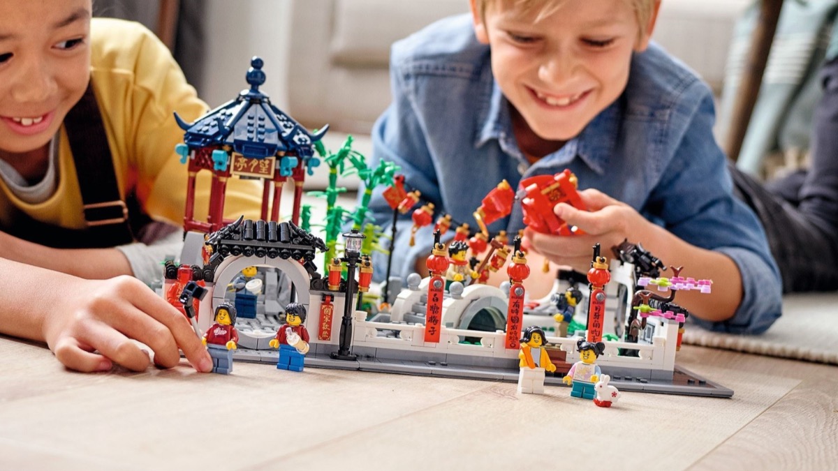 Has LEGO 80107 Spring Lantern Festival retired already?