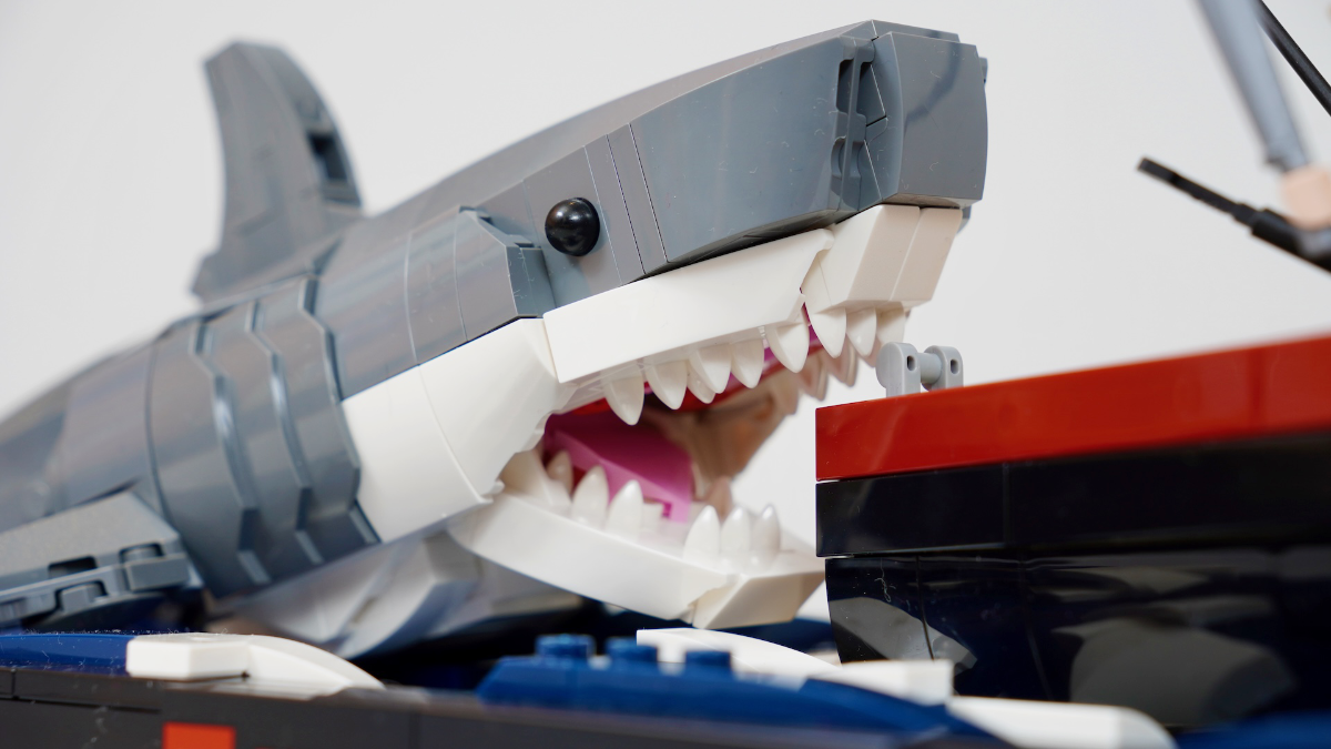Revisiting LEGO Jaws just before it retires – how good is it really?